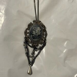 Vintage style necklace